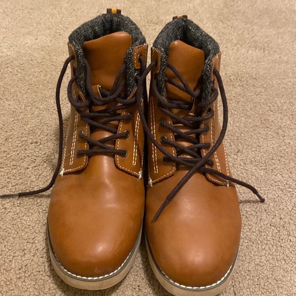 Cat & Jack Other - Cat and Jack boots